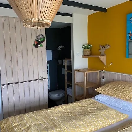 Bos En Duin بيت ضيافة 3*